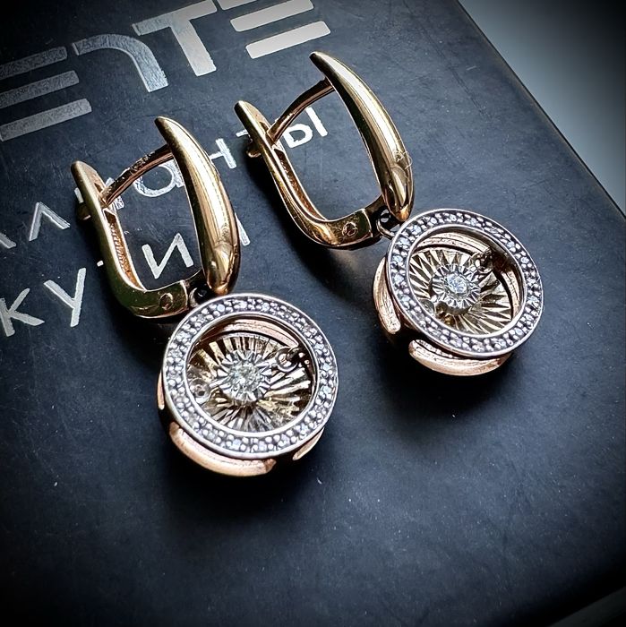 Золотой набор с бриллиантами