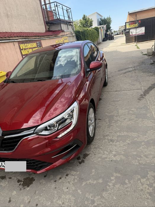 Renault  Megane TCe 140 EDC garantie 2029