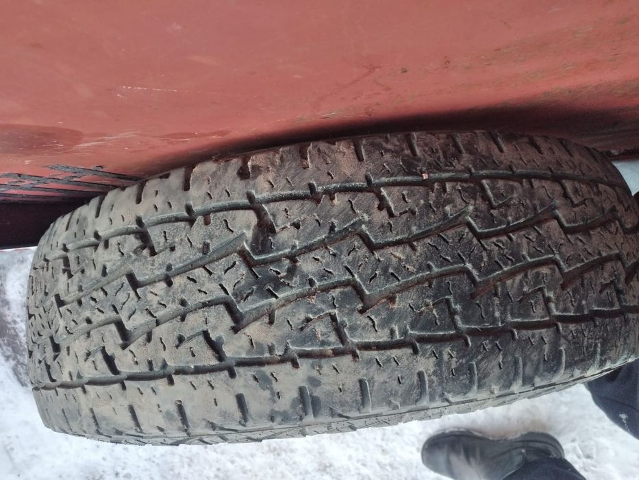Продаются зимние шины 225/75/R16