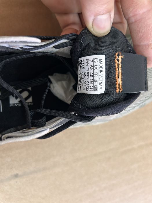 Кроссовки five ten