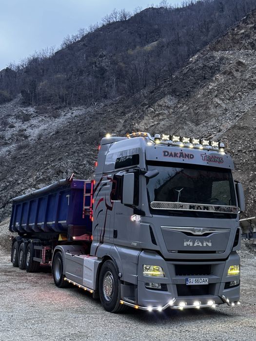 Cap tractor MAN TGX D38 18.520