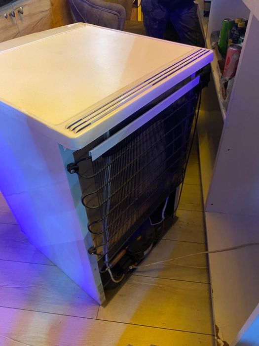 Продам морозильник