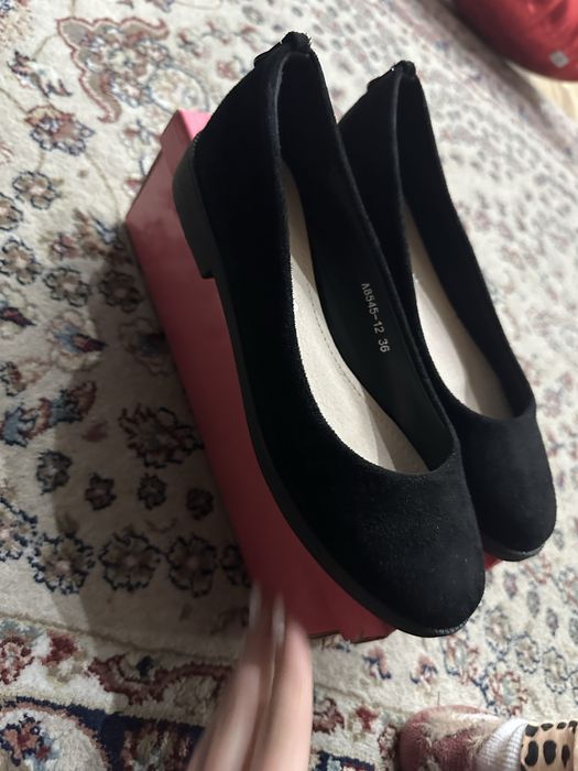 Кросовки женские