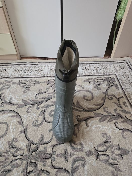 Резиновые ботинки с чехлом