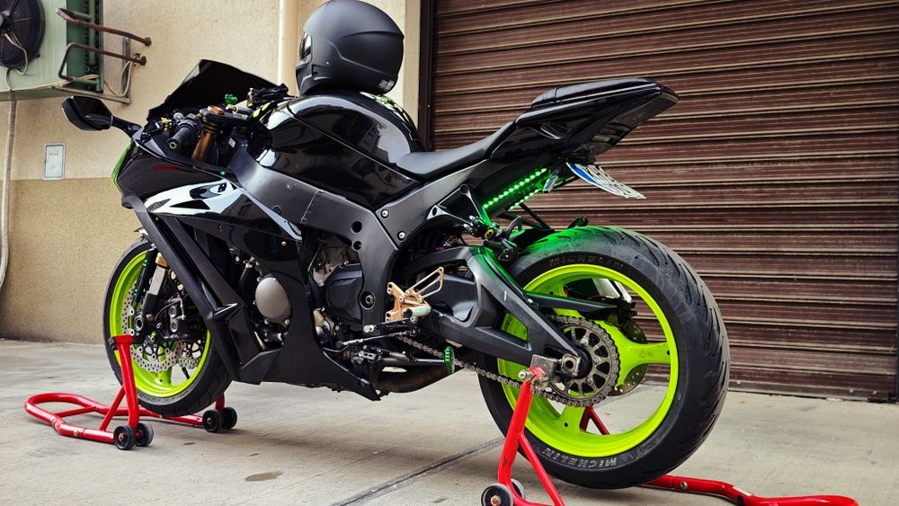 Kawasaki ninja zx10r