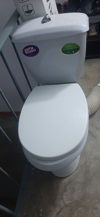 Продам унитаз продам