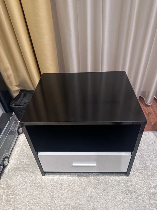 Нощни шкафчета два броя