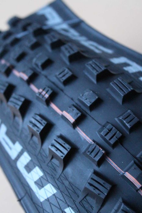 Schwalbe Magic Mary Evo Addix Soft SuperTrail TLEasy ECE-R75 27.5x2.40