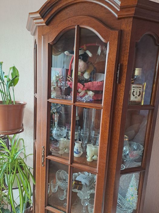 Старинни витрини