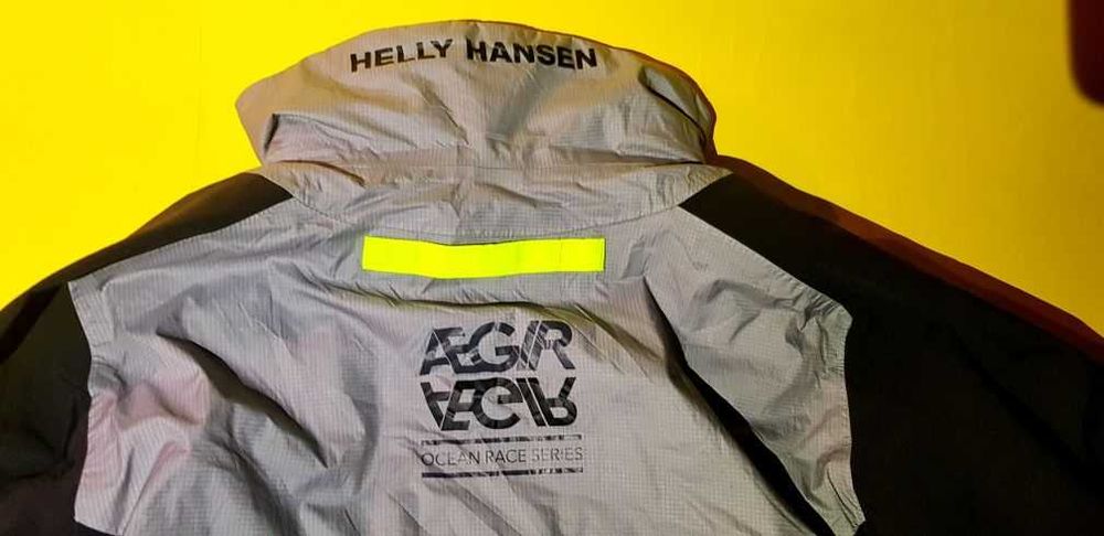 Продавам висок клас яке Helly Hansen ÆGIR Ocean Race Series (H2Flow™)