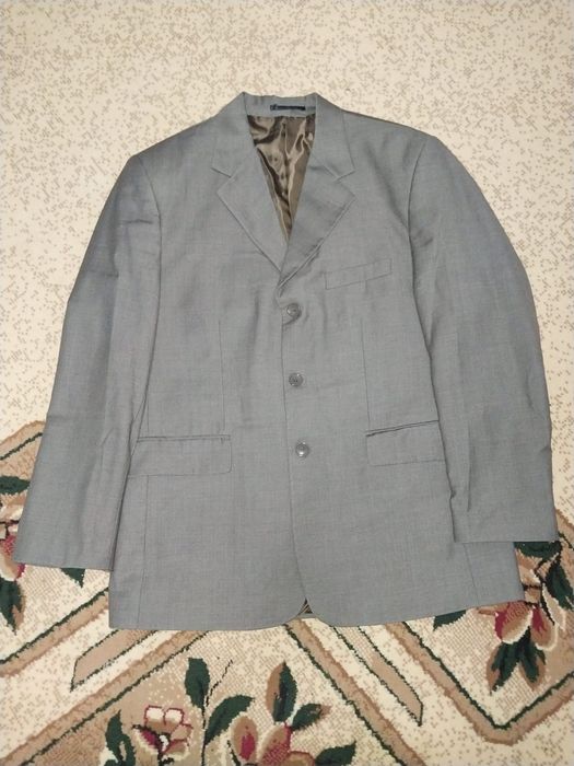 Продам костюм мужской