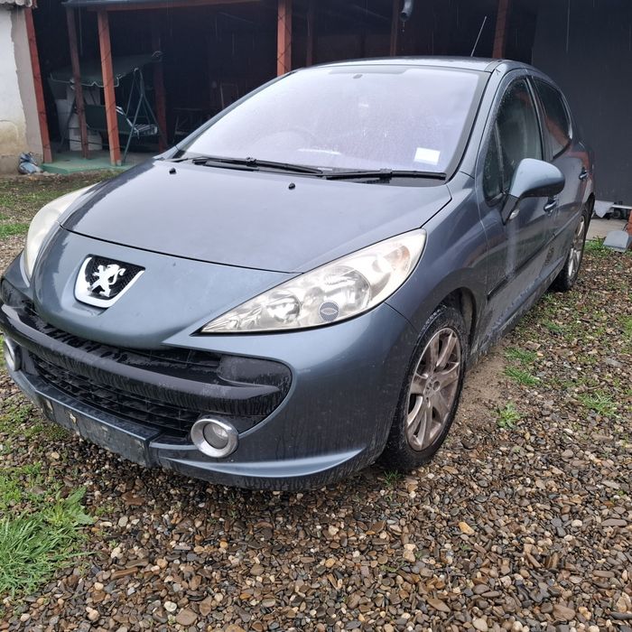 Peugeot 207 1.6 HDI 2007, volan dreapta, dpf.
Mașina este în stare tehnică foarte bună de funcționare: pornește rapid, merge lin