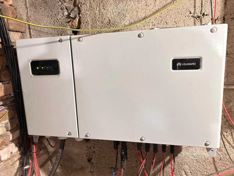 Мрежови инвертори HUAWEI