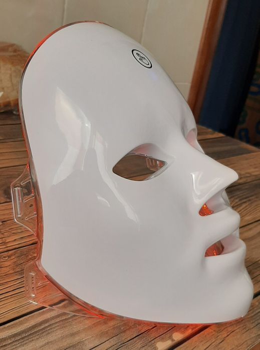 Маска для лица светодиодная