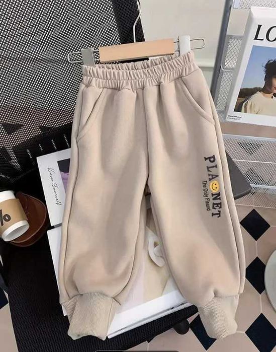 Комплект для Мальчиков с Трехмерной Вышивкой Медведя на Весну и Осень