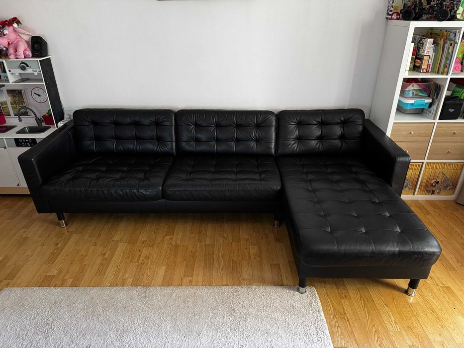 Canapea coltar piele naturala IKEA Landskrona in stare foarte buna, 4 locuri 280 lungime x 89 latime canapea x 158 latime sezlong