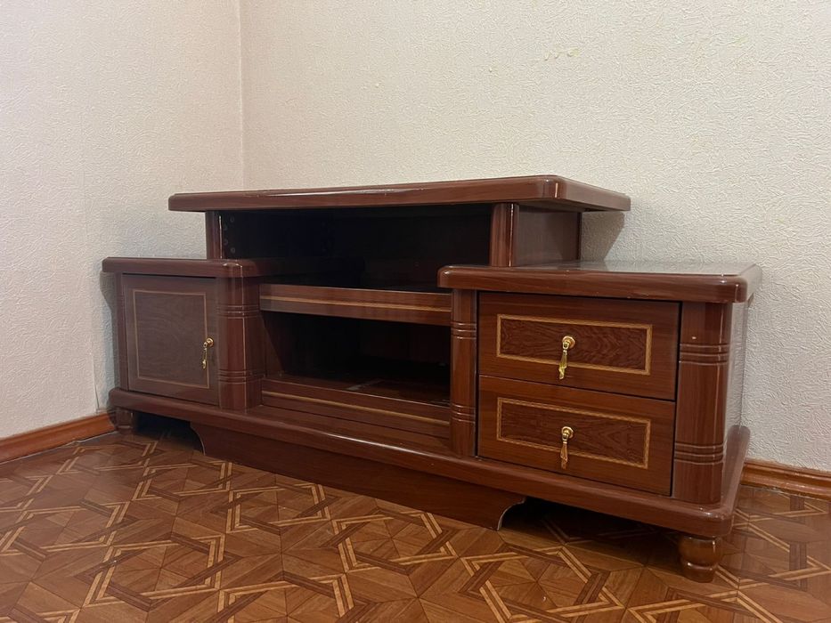 Мебель, рабочий стол, тумба