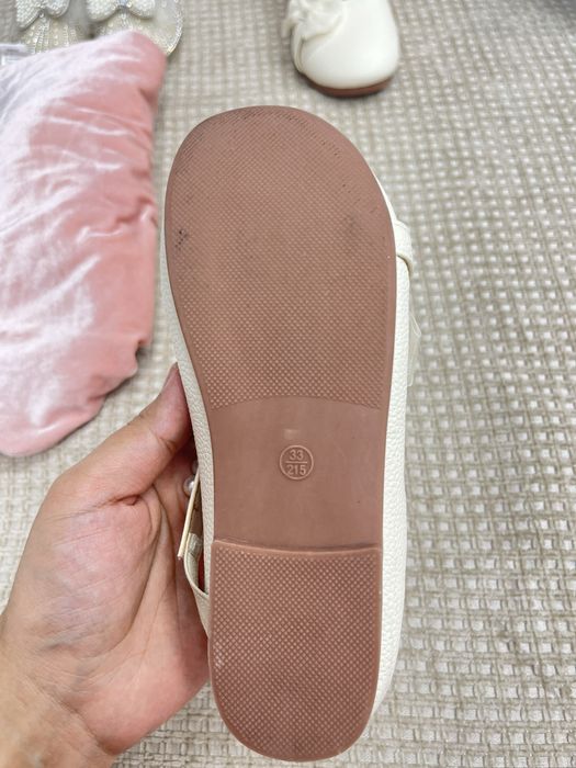 Продам туфли для девочек!