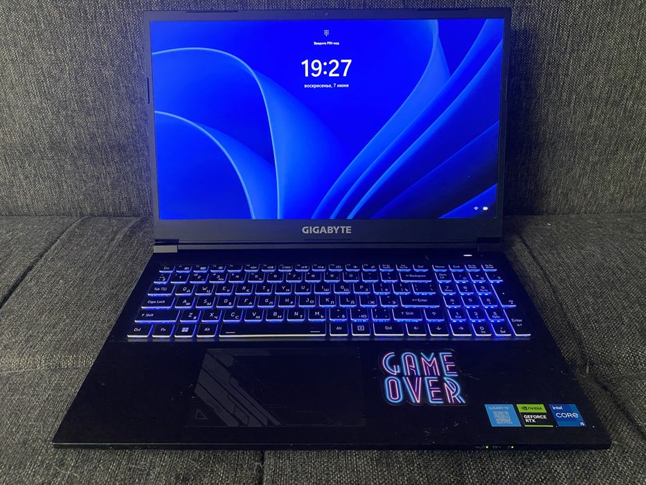 Продам игровой ноутбук Gigabyte G5 KF
