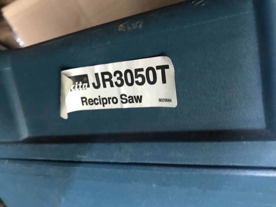 Cutie Makita JR 3050T