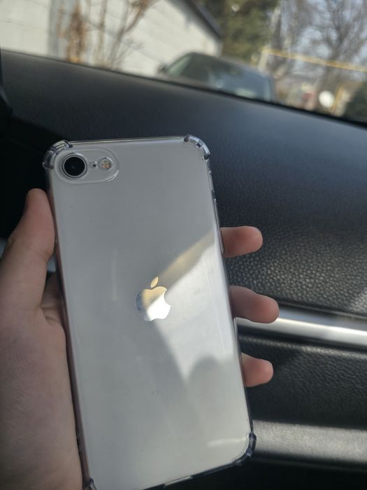 IPhone SE 2поколения 2022гг