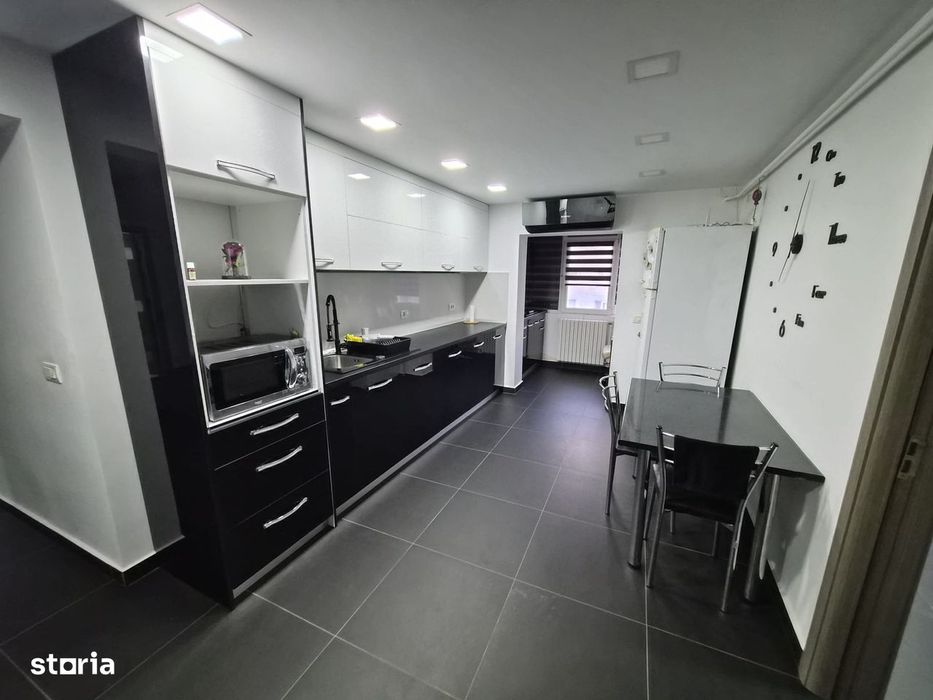 Apartament DE INCHIRIAT - 3 camere
