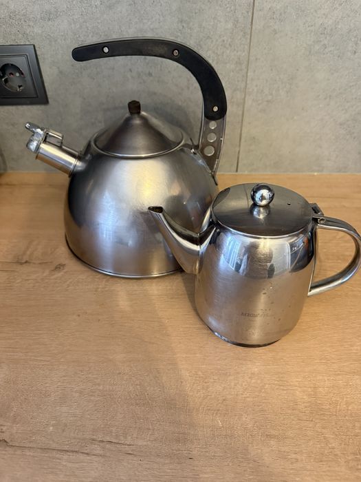 Продам чайник с заварником