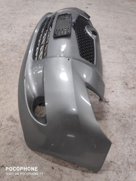 Предна броня Toyota Yaris / Тойота Ярис Със Забележки! 2006/11г