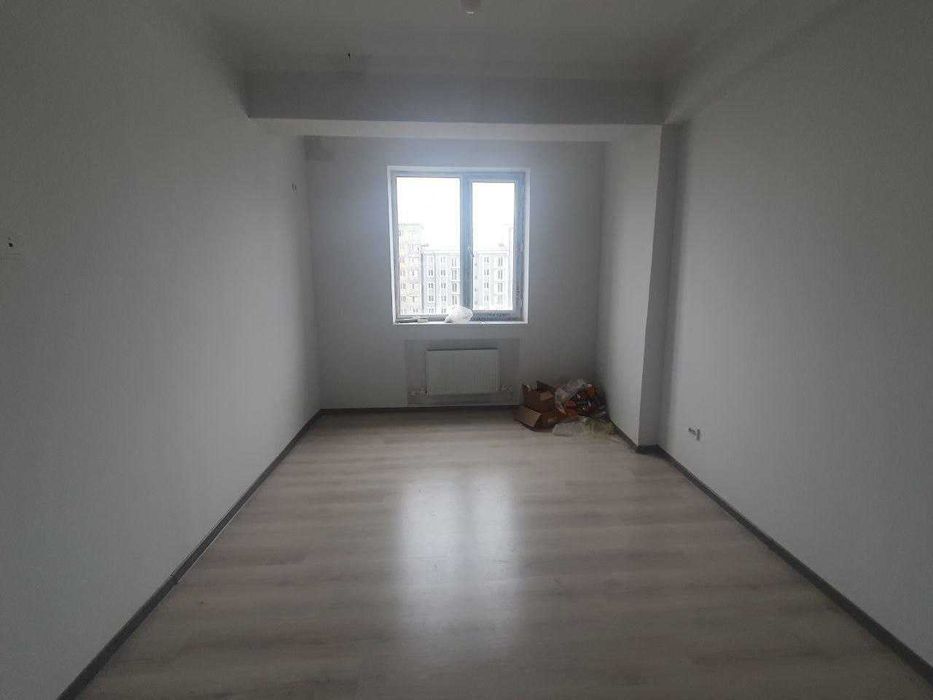 Тошкент вилояти Нурафшон шахар 3 хонали уй сотилади