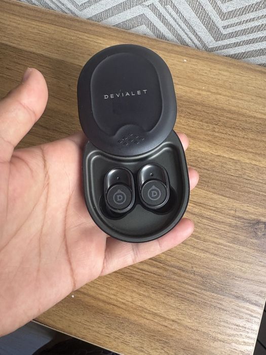 Naushnik DEVIALET sotiladi
