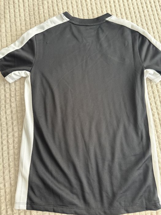 Tricou copii Nike 128 -137 cm nou