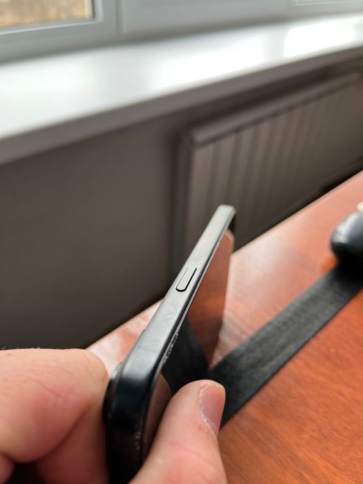 Продвм айфон 15!