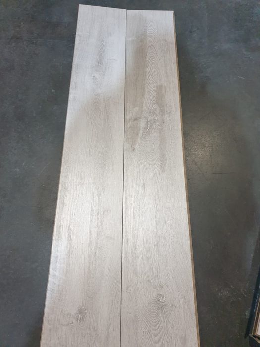 Продам ламинат остатки