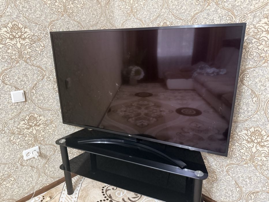 Телевизор LG продам телевизор LG