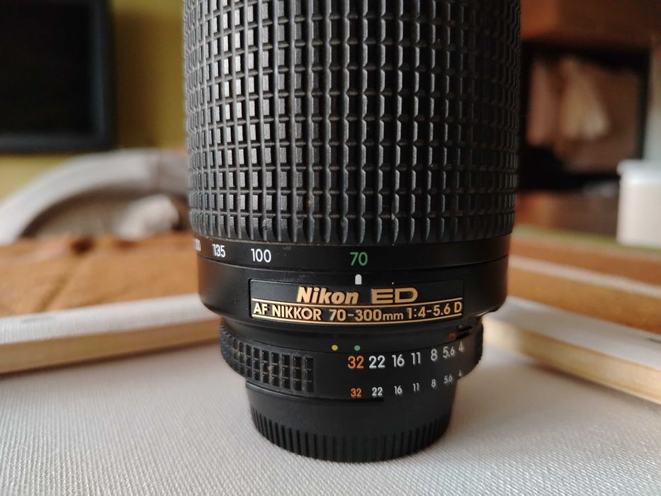 AF Nikkor 70-300 f4+5.6 D ED