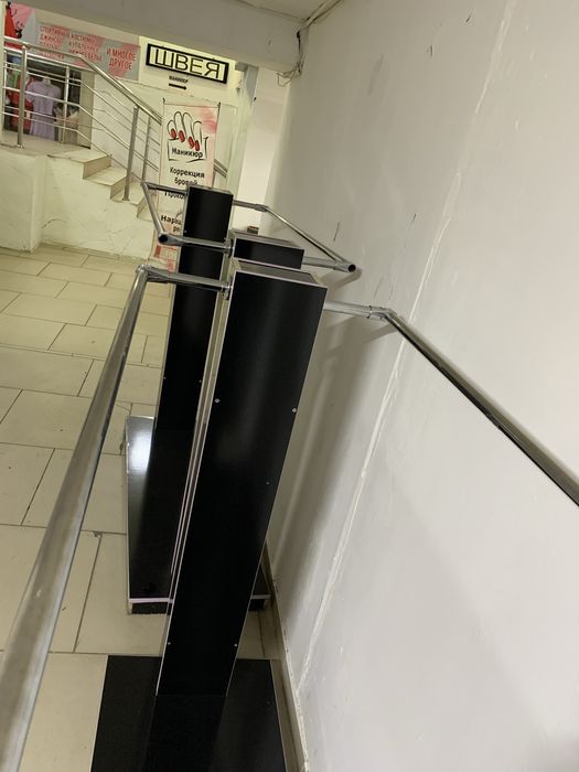 Стойки вешалала напольные для одежды