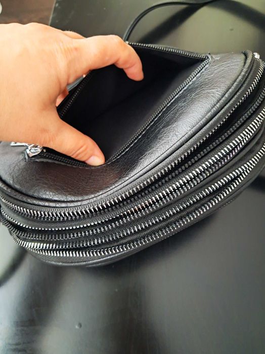 Gentuță tip borsetă,piele ecologică,nouă