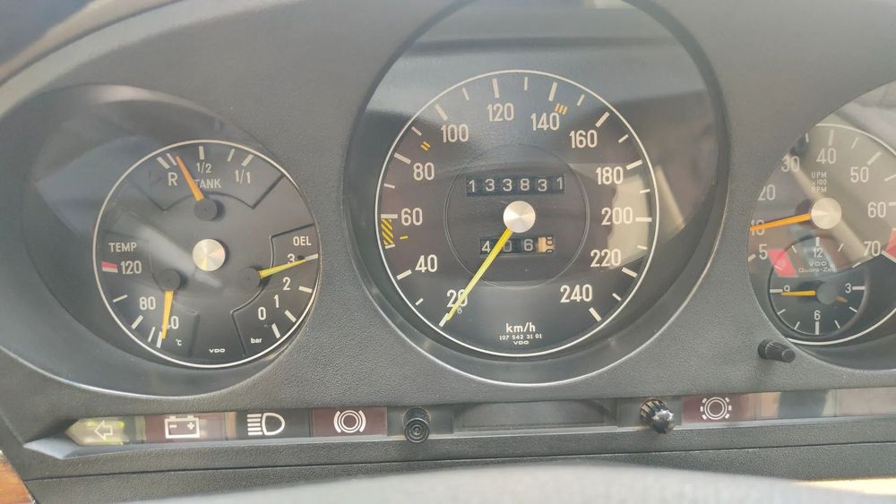 Mercedes-Benz SLC-Class 1979 benzină, 26.845 € — imagine 5