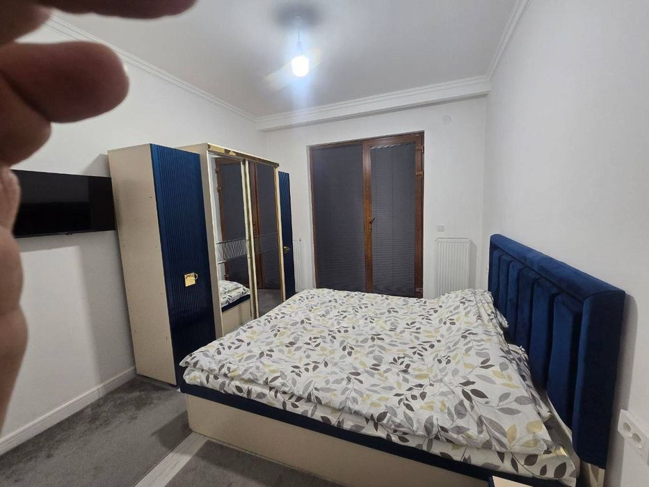Shota Rustaveli koʻchasida 1 xona uy ijaraga beriladi oilaga yoki tala
