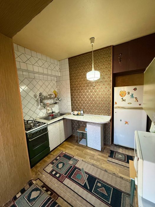 Продается Ц-5 3/2/4 метро Минор