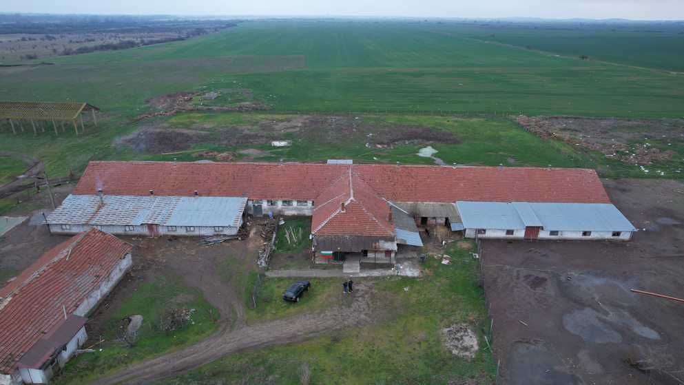 Продава се Промишлена сграда в с. Мирово, Област Стара Загора - 17595 кв.м за 11 €/кв.м - Снимка #2