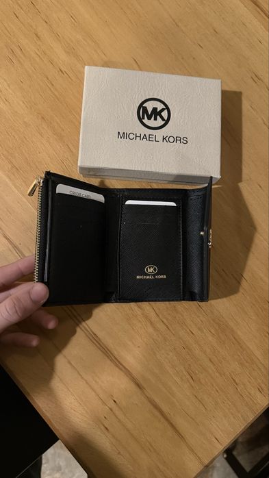 Дамско портмоне Michael Kors