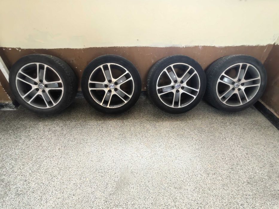 17 Цолови Джанти от Волво