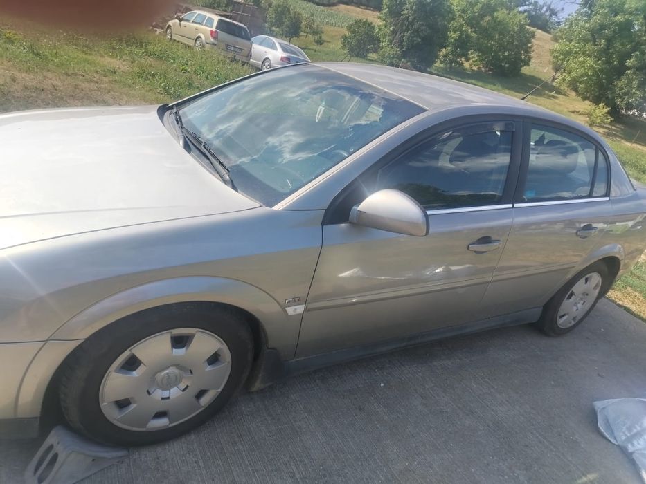 Opel Vectra  2004