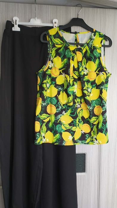 Compleu de damă..Top si pantaloni ..XL
