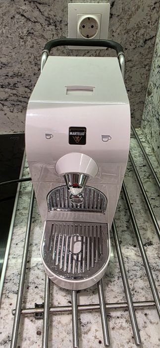 Кафе машина с капсули Martello