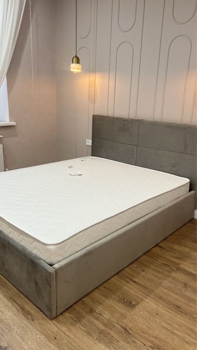 Новая кровать с матрасом 160*200