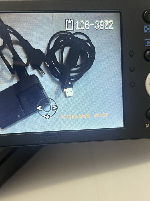 Pentax RS1000 14Mpx 4x zoom optic afisare data ora pe poze