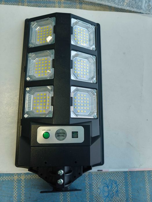 Lampa solara cu 6 ochi led cob si telecomanda