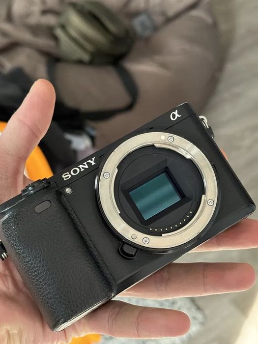 Фотоапарат Sony Alpha 6300